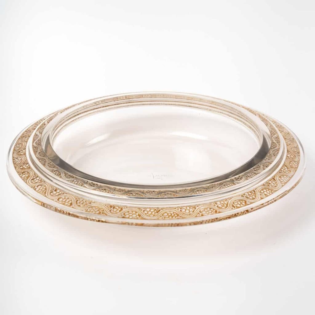 Coupe Plat « Ricquewihr » verre blanc patiné sépia de René LALIQUE | Biron |||||