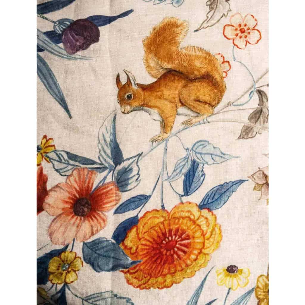 Tissu en lin « fleurs et animaux du jardin » | Biron Tissu en lin "fleurs et animaux du jardin"