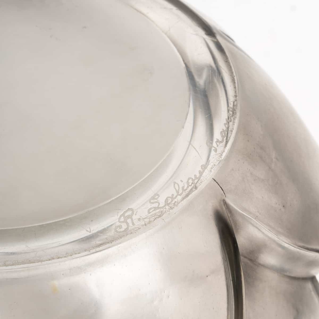 Vase « Armorique » verre blanc patiné gris de René LALIQUE | Biron Vase « Armorique » verre blanc patiné gris de René LALIQUE