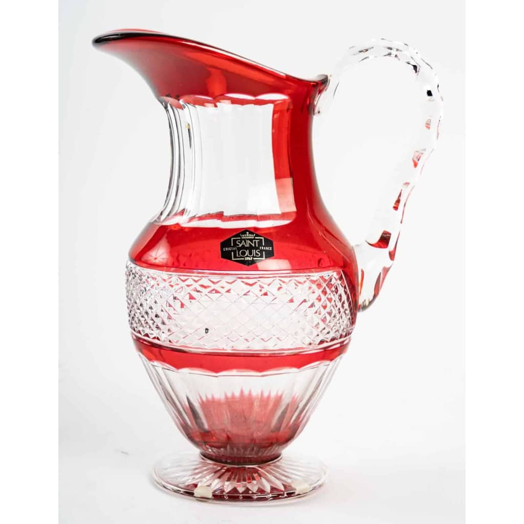 Cristallerie Saint Louis Broc à eau modèle Trianon Couleur Rouge
