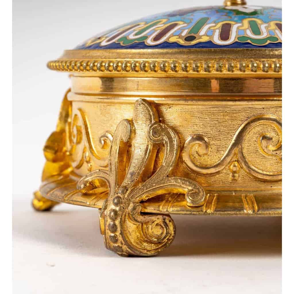 Coffret à bijoux en bronze doré et émaux cloisonnées fin XIXè siècle | Biron Coffret à bijoux en bronze doré et émaux cloisonnées fin XIXè siècle