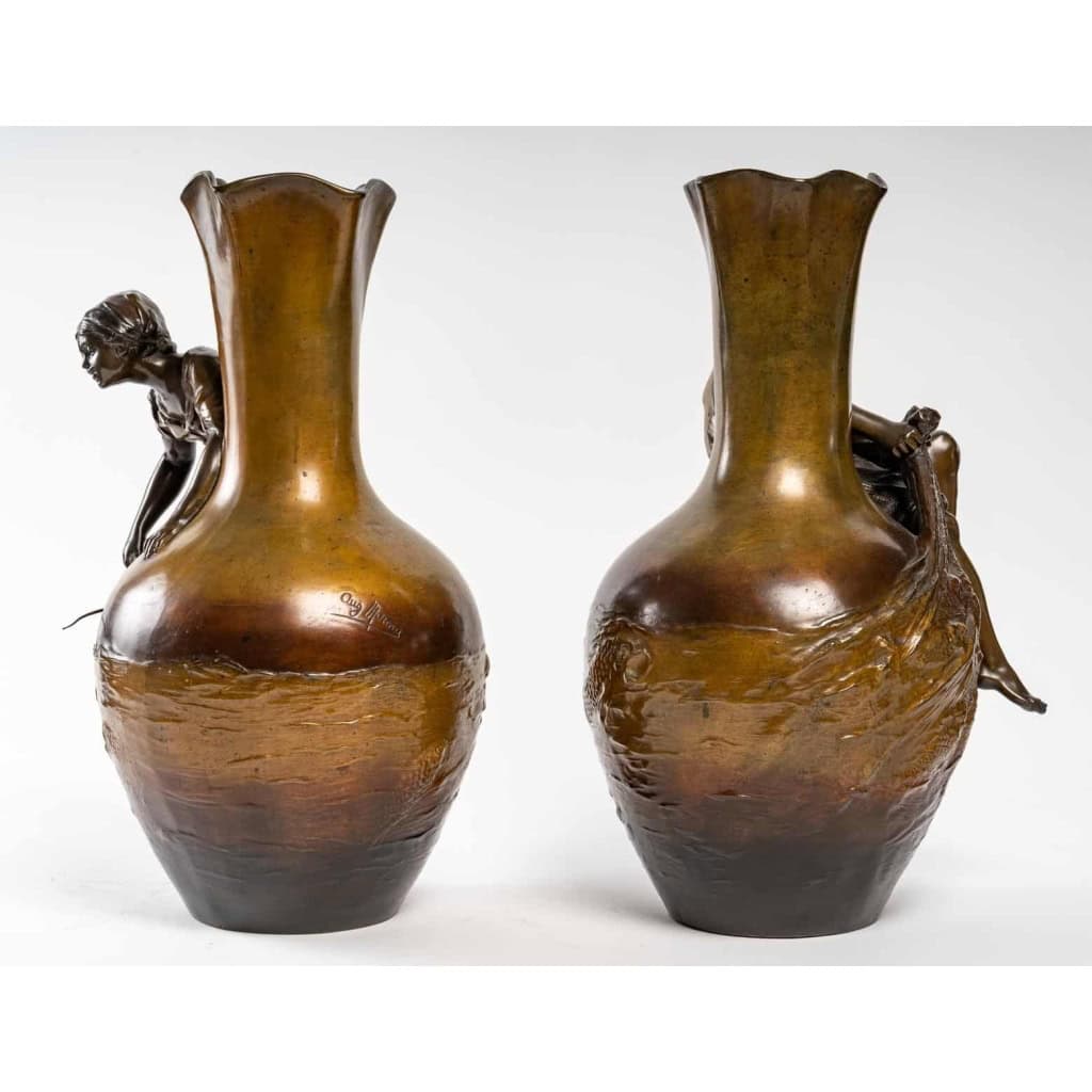 Paire de vases en régule avec des personnages, XIXème siècle | Biron Paire de vases en régule avec des personnages, XIXème siècle