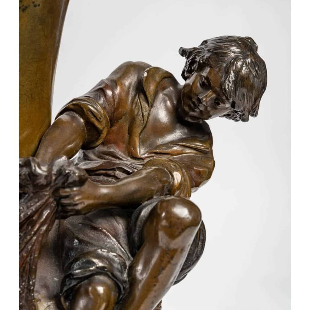Paire de vases en régule avec des personnages, XIXème siècle | Biron Paire de vases en régule avec des personnages, XIXème siècle