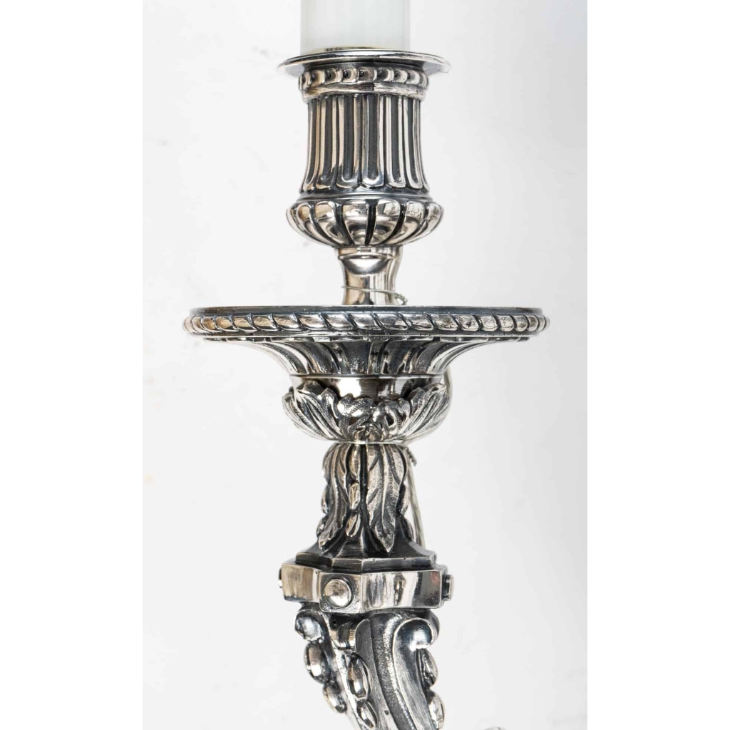 Suite de quatre appliques de style Louis XVI. | Biron Suite de quatre appliques de style Louis XVI.