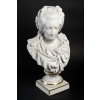 Buste d’une Courtisane en biscuit, Albert-Ernest Carrier de Belleuse (1824 – 1887) | Biron Buste d'une Courtisane en biscuit, Albert-Ernest Carrier de Belleuse (1824 - 1887)
