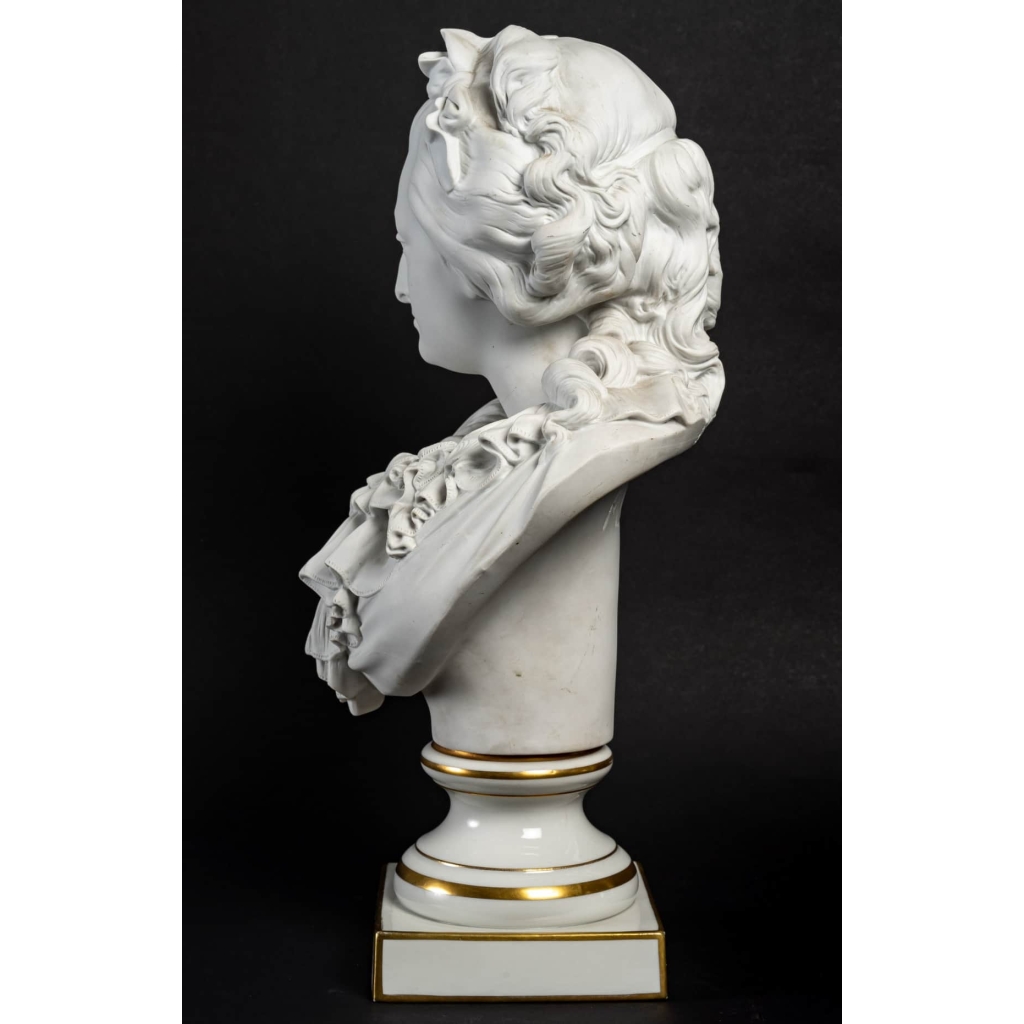 Buste d’une Courtisane en biscuit, Albert-Ernest Carrier de Belleuse (1824 – 1887) | Biron Buste d'une Courtisane en biscuit, Albert-Ernest Carrier de Belleuse (1824 - 1887)