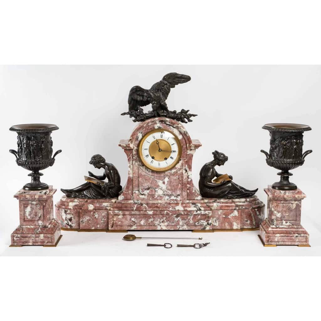 Garniture de cheminée avec ses deux cassolettes d’époque Napoléon III, XIXème siècle | Biron ||||||||||||||||||