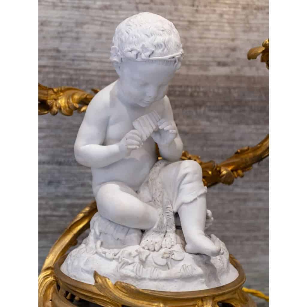 Paire de candélabres style Louis XV en biscuit de Sèvres, circa 1880 | Biron Paire de candélabres style Louis XV en biscuit de Sèvres, circa 1880
