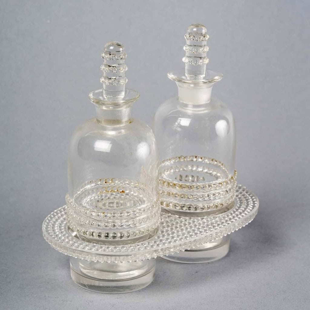 Huilier Vinaigrier « Nippon » verre blanc de René LALIQUE | Biron Huilier Vinaigrier "Nippon" verre blanc de René LALIQUE