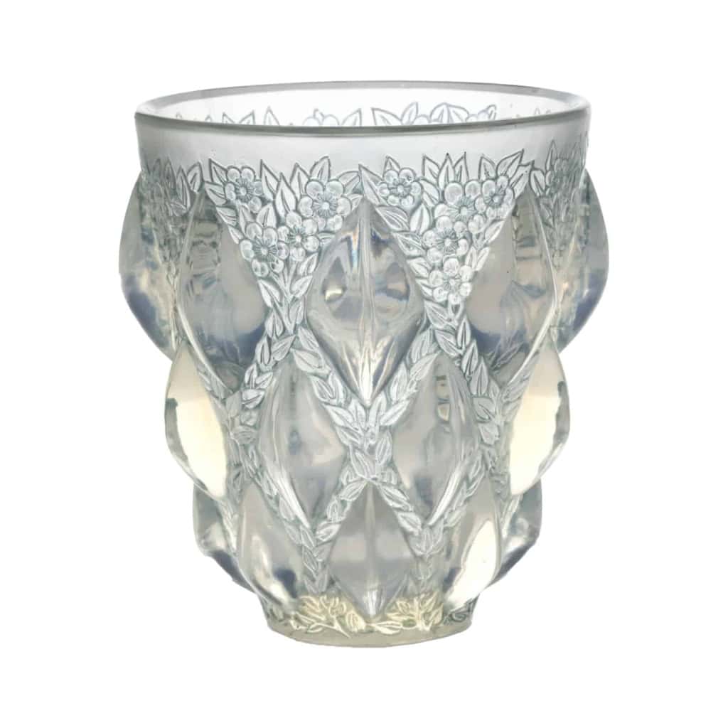 René Lalique : Vase « Rampillon » en verre opalescent | Biron |||||