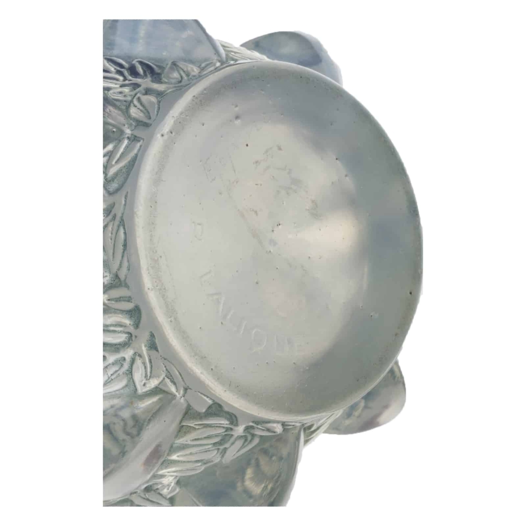 René Lalique : Vase « Rampillon » en verre opalescent | Biron René Lalique : Vase « Rampillon » en verre opalescent