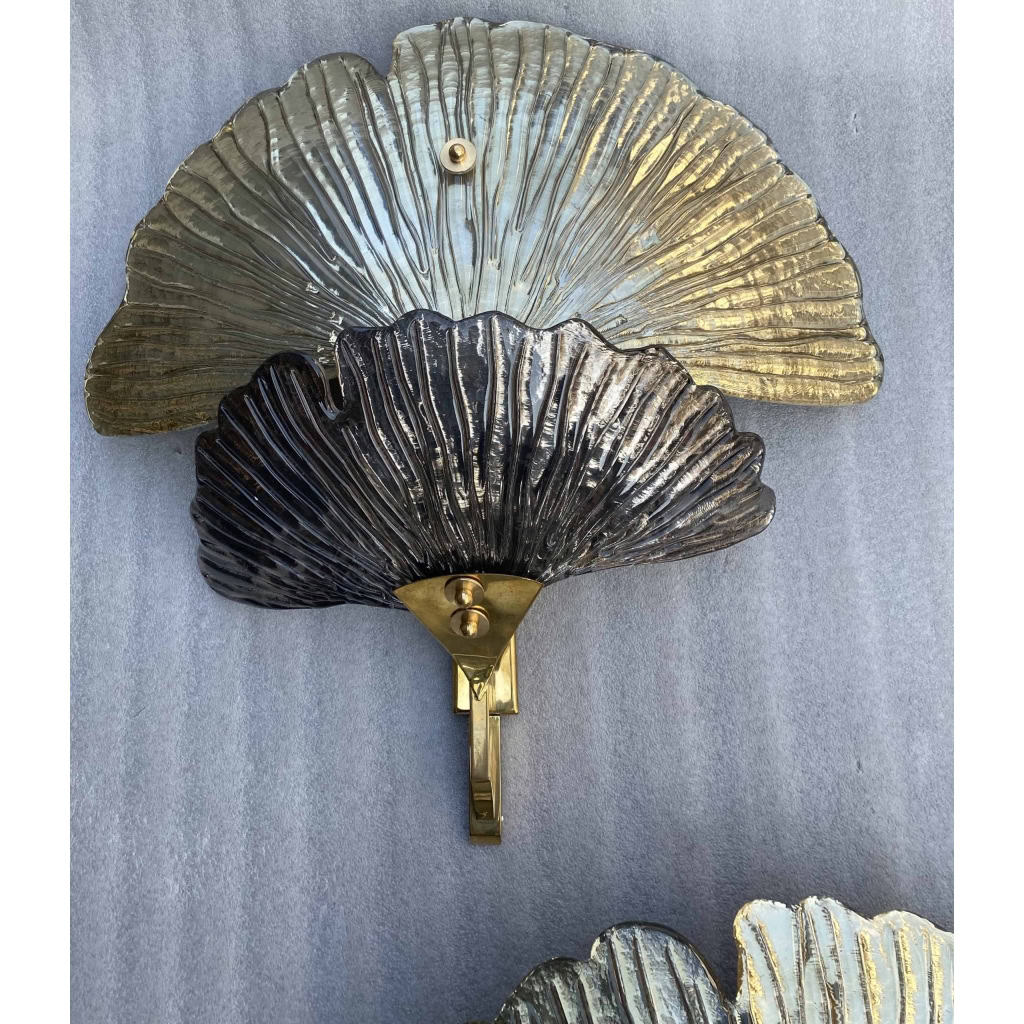 1970/90′ Paire d’Appliques Aux Ginkgo Cristal Murano Violine et Or Attribuées A Toso H 70 cm | Biron 1970/90′ Paire d’Appliques Aux Ginkgo Cristal Murano Violine et Or Attribuées A Toso H 70 cm
