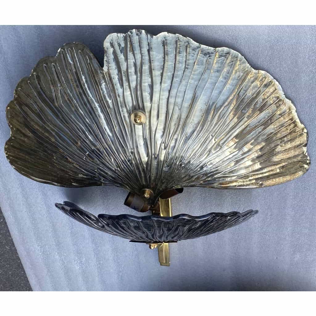 1970/90′ Paire d’Appliques Aux Ginkgo Cristal Murano Violine et Or Attribuées A Toso H 70 cm | Biron 1970/90′ Paire d’Appliques Aux Ginkgo Cristal Murano Violine et Or Attribuées A Toso H 70 cm