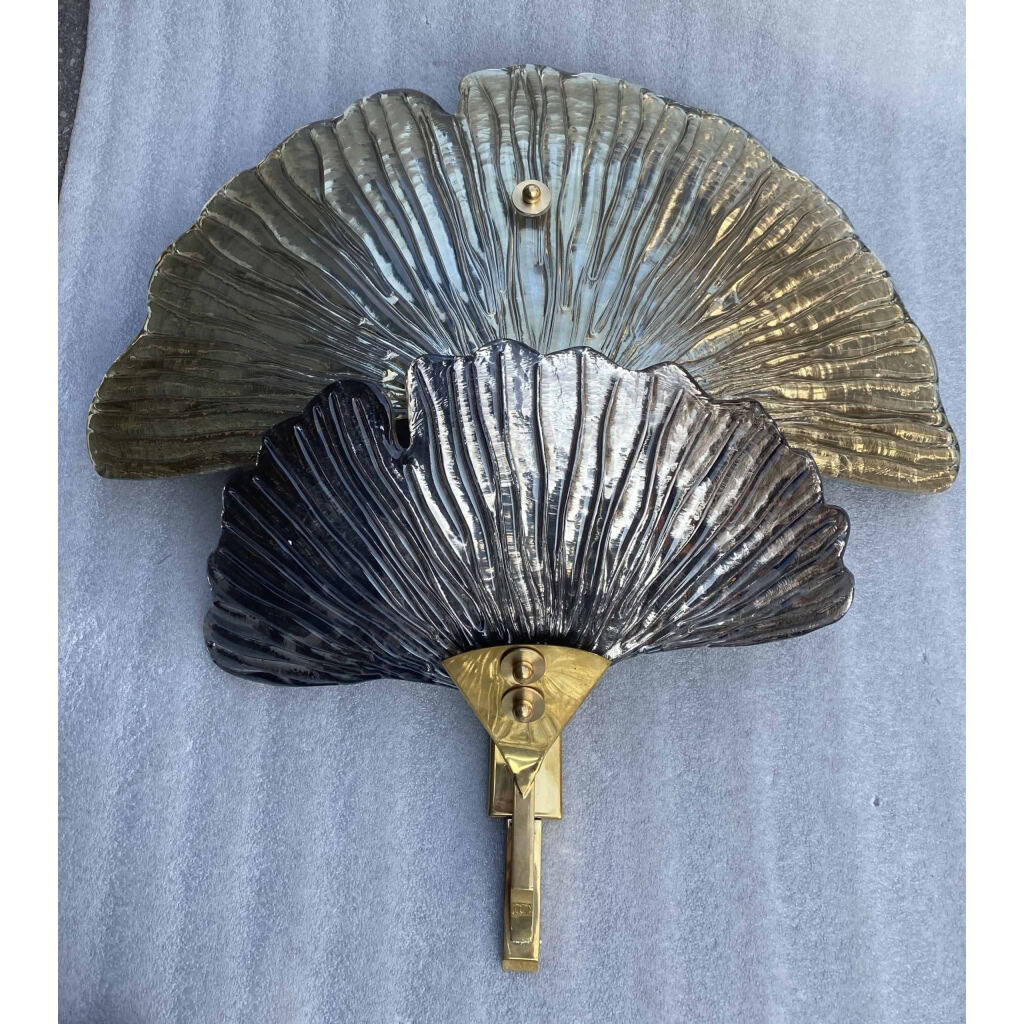 1970/90′ Paire d’Appliques Aux Ginkgo Cristal Murano Violine et Or Attribuées A Toso H 70 cm | Biron 1970/90′ Paire d’Appliques Aux Ginkgo Cristal Murano Violine et Or Attribuées A Toso H 70 cm