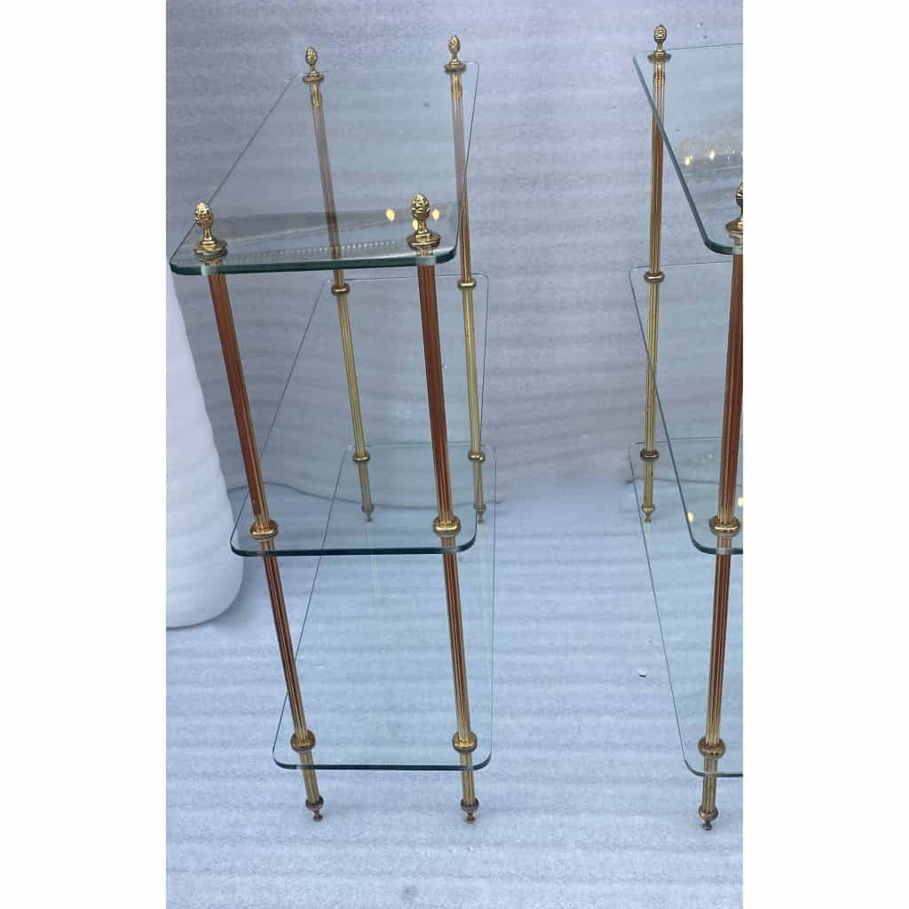 1970′ Paire D’ Étagères à 3 niveaux Maison Baguès Bronze Et Verre 72 x 26,5 X H 83,5 cm | Biron 1970′ Paire D’ Étagères à 3 niveaux Maison Baguès Bronze Et Verre 72 x 26,5 X H 83,5 cm