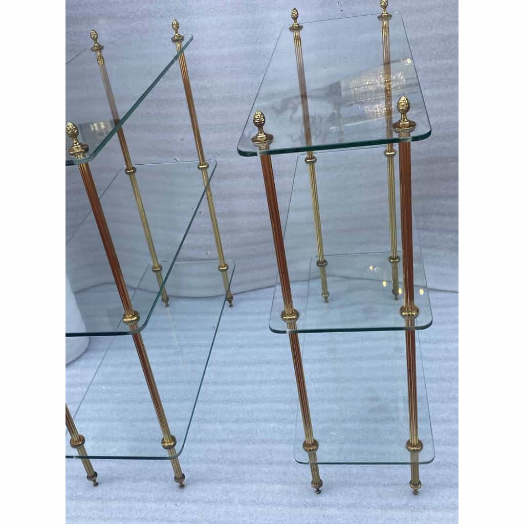 1970′ Paire D’ Étagères à 3 niveaux Maison Baguès Bronze Et Verre 72 x 26,5 X H 83,5 cm | Biron 1970′ Paire D’ Étagères à 3 niveaux Maison Baguès Bronze Et Verre 72 x 26,5 X H 83,5 cm