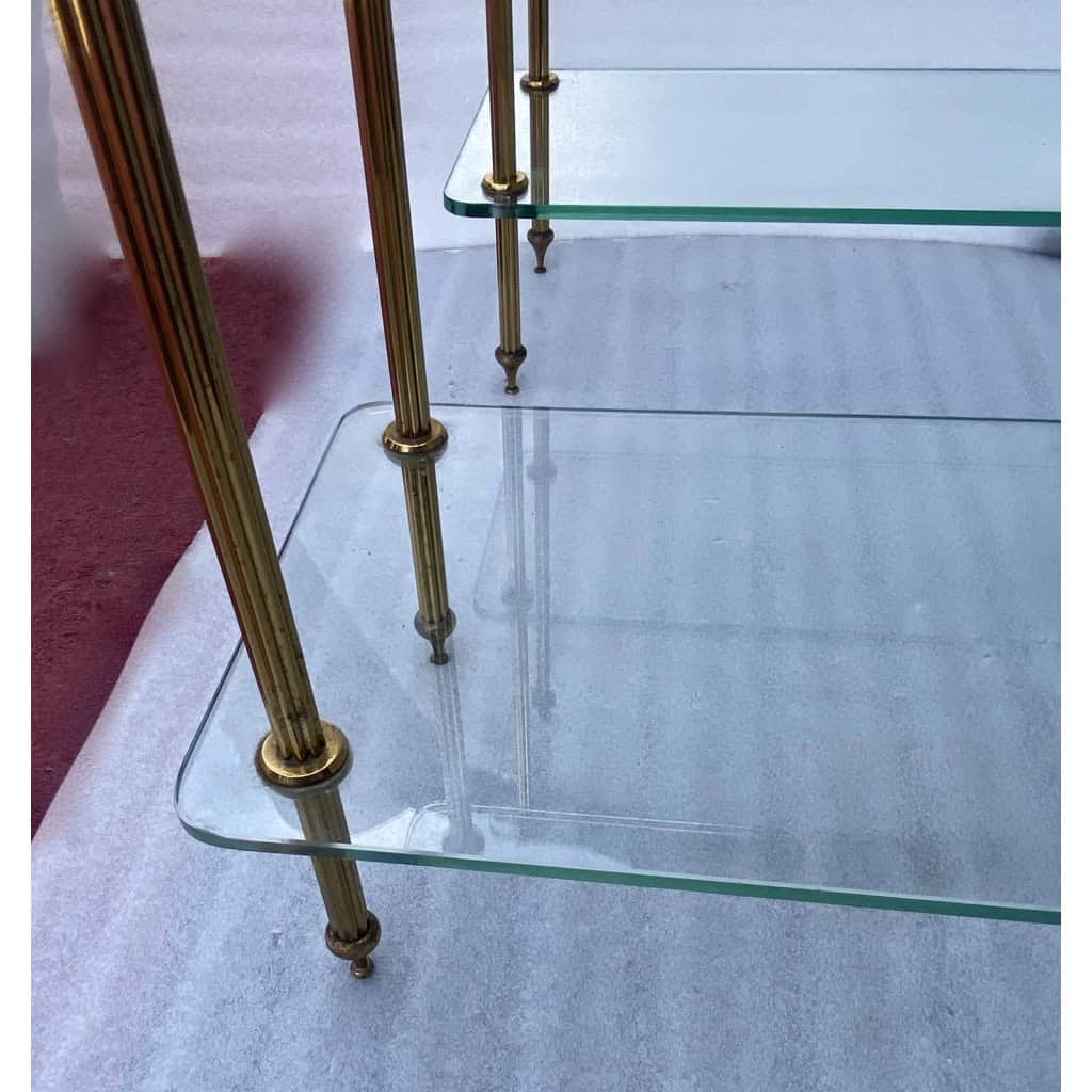 1970′ Paire D’ Étagères à 3 niveaux Maison Baguès Bronze Et Verre 72 x 26,5 X H 83,5 cm | Biron 1970′ Paire D’ Étagères à 3 niveaux Maison Baguès Bronze Et Verre 72 x 26,5 X H 83,5 cm