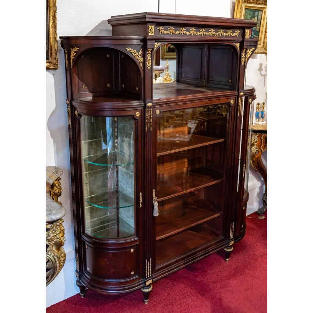 Vitrine en acajou de style Louis XVI fin XIXè siècle | Biron |||||||||