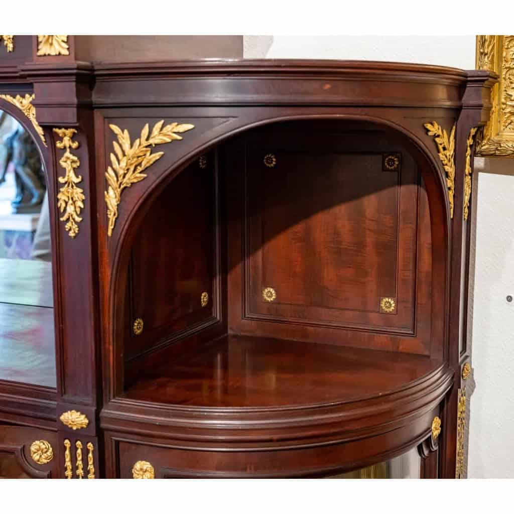 Vitrine en acajou de style Louis XVI fin XIXè siècle | Biron Vitrine en acajou de style Louis XVI fin XIXè siècle