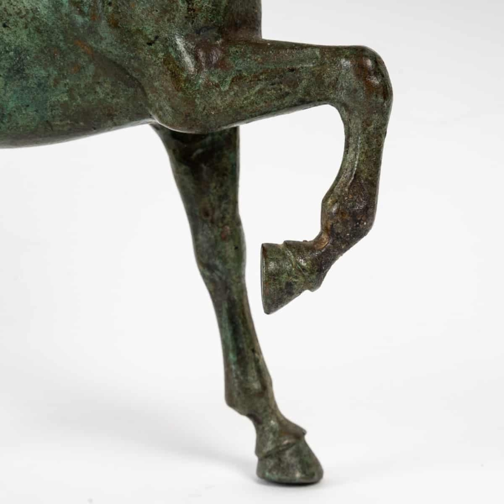 Sculpture équestre en bronze, fin XIXème. | Biron Sculpture équestre en bronze, fin XIXème.