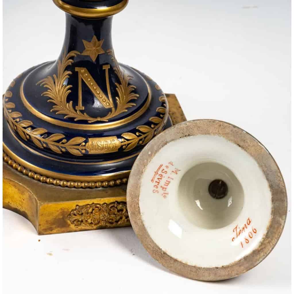 Paire de vases de Sèvres | Biron Paire de vases de Sèvres