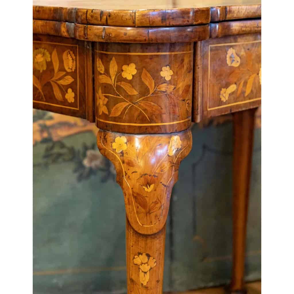Table à Jeux En Marqueterie. XVIII ème Siècle. | Biron Table à Jeux En Marqueterie. XVIII ème Siècle.