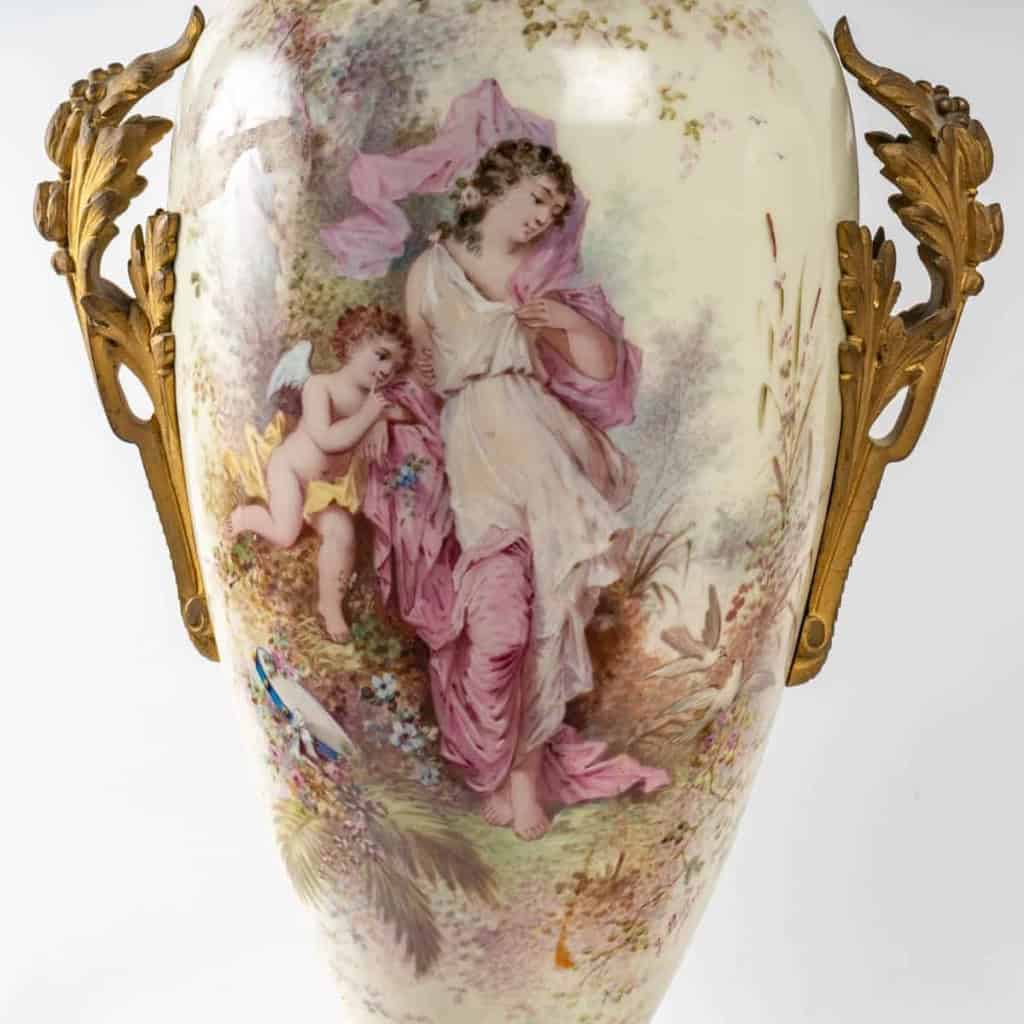 Paire de vases de Sèvres | Biron Paire de vases de Sèvres