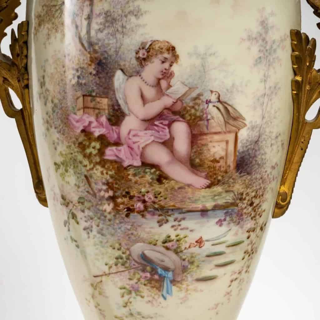Paire de vases de Sèvres | Biron Paire de vases de Sèvres