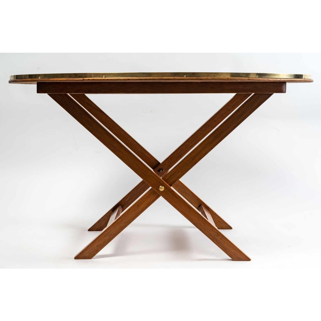 Table basse de bateau avec son plateau amovible en acajou et laiton, XXème siècle | Biron Table basse de bateau avec son plateau amovible en acajou et laiton, XXème siècle