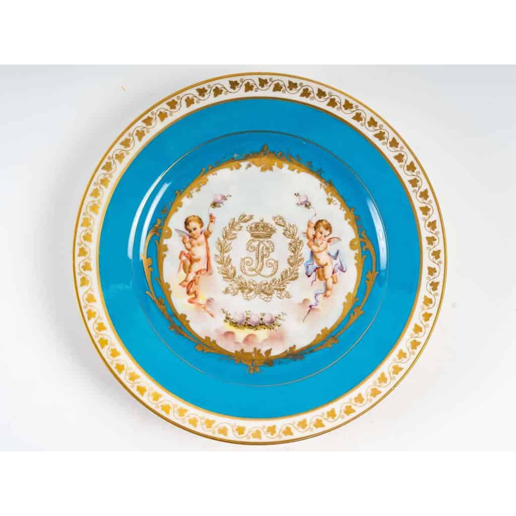 Assiette de Sèvres époque Louis Philippe | Biron ||||||