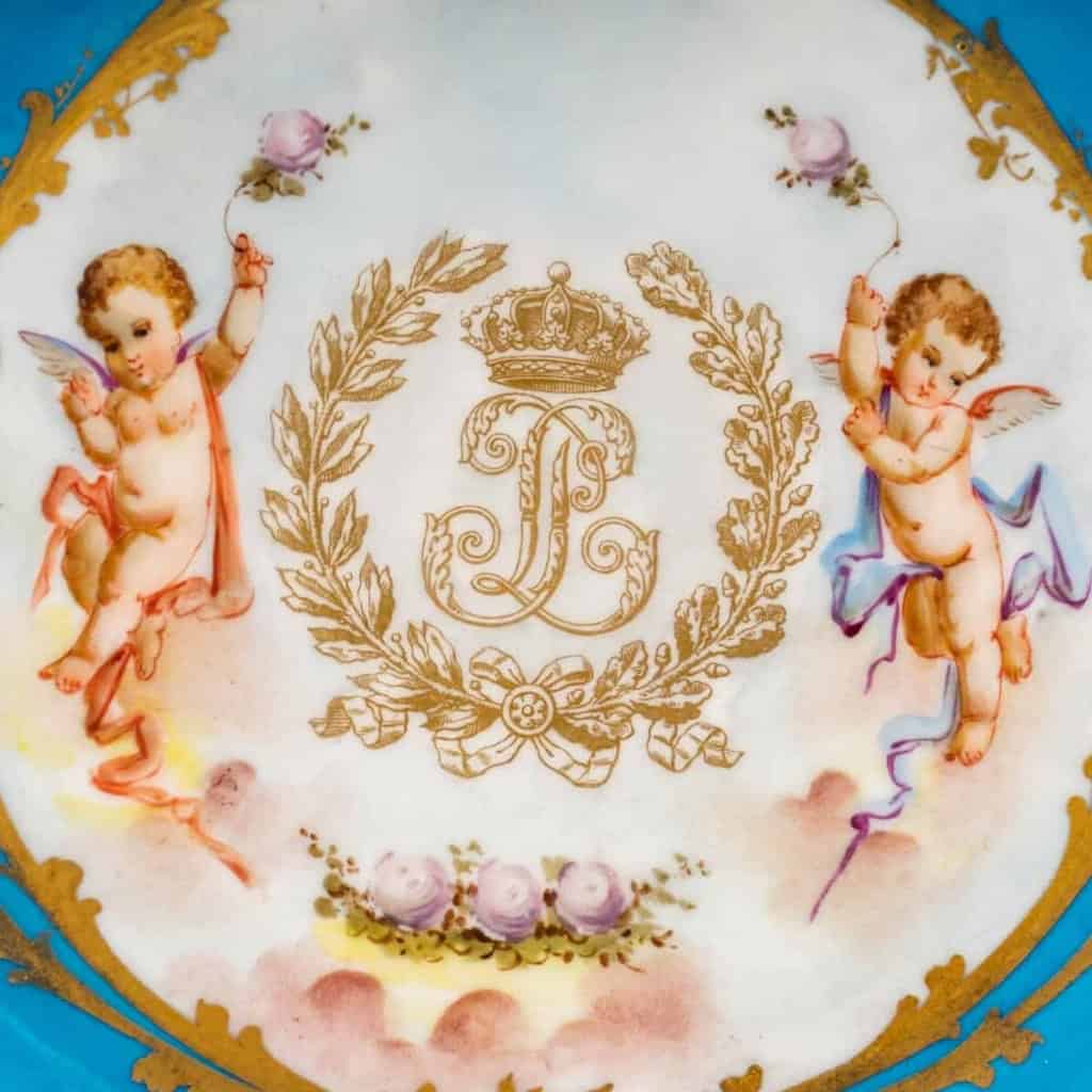 Assiette de Sèvres époque Louis Philippe | Biron Assiette de Sèvres époque Louis Philippe