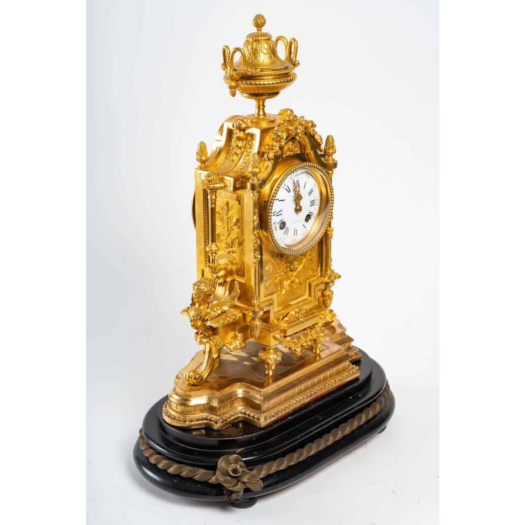 Pendule en bronze du XIXème siècle | Biron Pendule en bronze du XIXème siècle