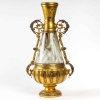 Pièce de centre en bronze et opaline