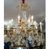 Un lustre en bronze doré à douze bras de lumières fin XIXème siècle | Biron ||||||||||