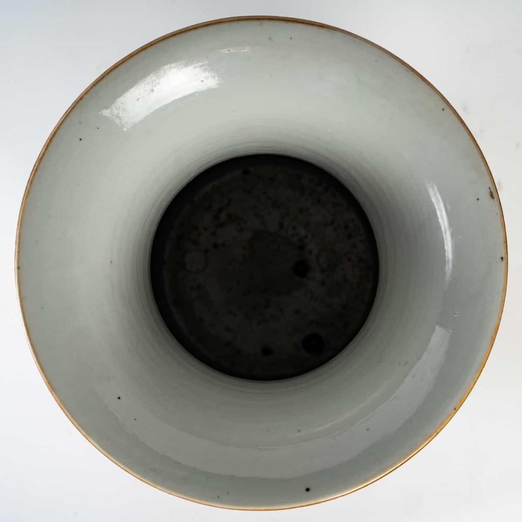 Vase en porcelaine de chine , période république (1912-1949) | Biron Vase en porcelaine de chine , période république (1912-1949)