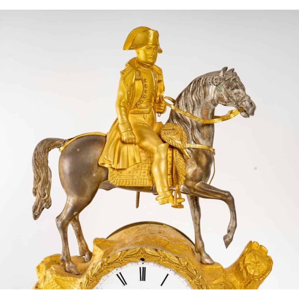 Pendule Napoléon III en bronze, XIXème siècle | Biron Pendule Napoléon III en bronze, XIXème siècle