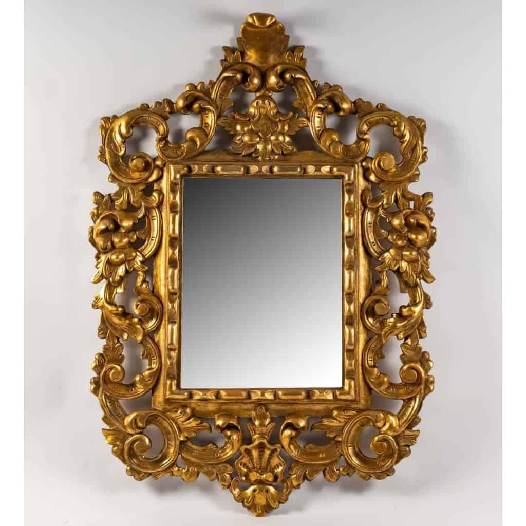 Miroir italien en bois sculpté et doré, XIXème siècle | Biron |||||||