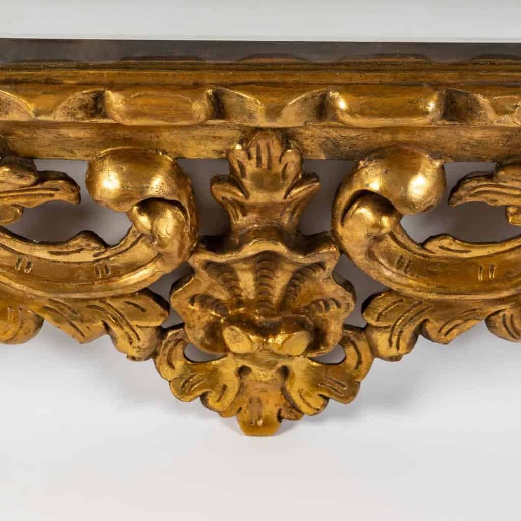 Miroir italien en bois sculpté et doré, XIXème siècle | Biron Miroir italien en bois sculpté et doré, XIXème siècle