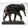 Sculpture en bronze et ivoire, Éléphant en marche, signée Boudarel | Biron Sculpture en bronze et ivoire, Éléphant en marche, signée Boudarel