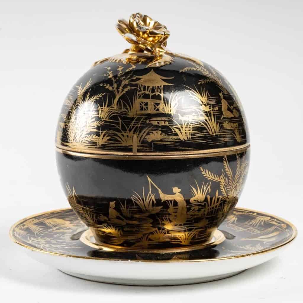 Bonbonnière au chinois, Le Tallec 1930-1935 | Biron |||||||||||