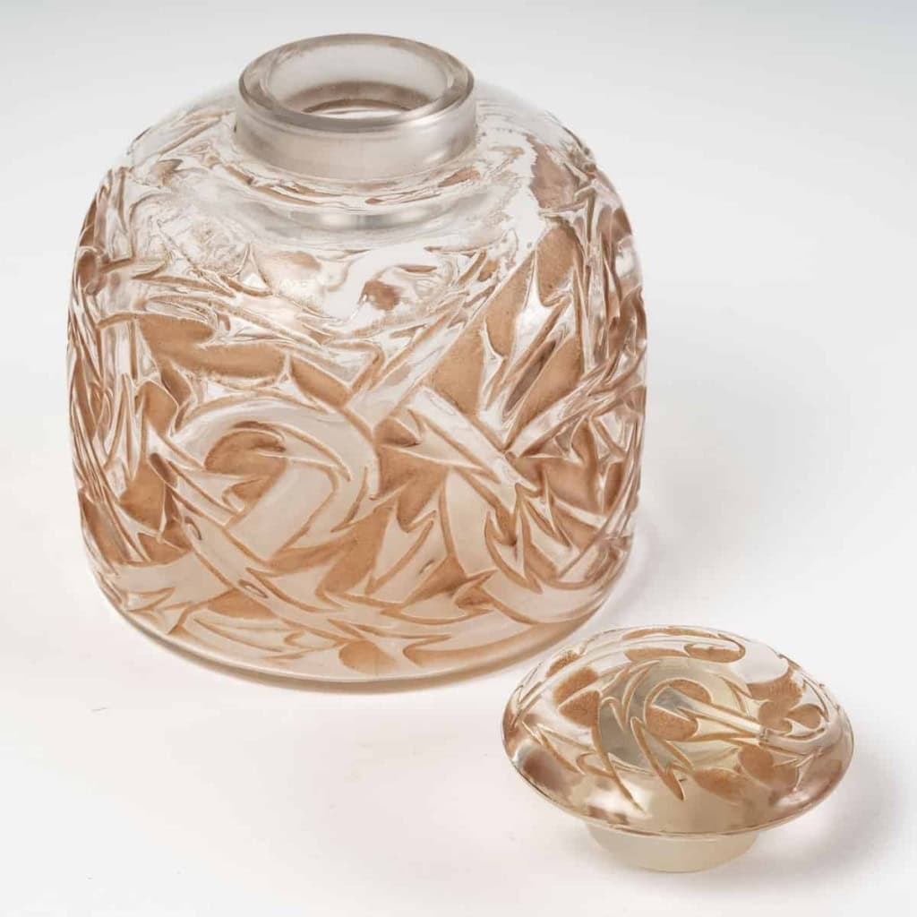 Partie de Garniture de Toilette « Epines » verre blanc patiné sépia de René LALIQUE – 4 pièces | Biron Partie de Garniture de Toilette "Epines" verre blanc patiné sépia de René LALIQUE - 4 pièces
