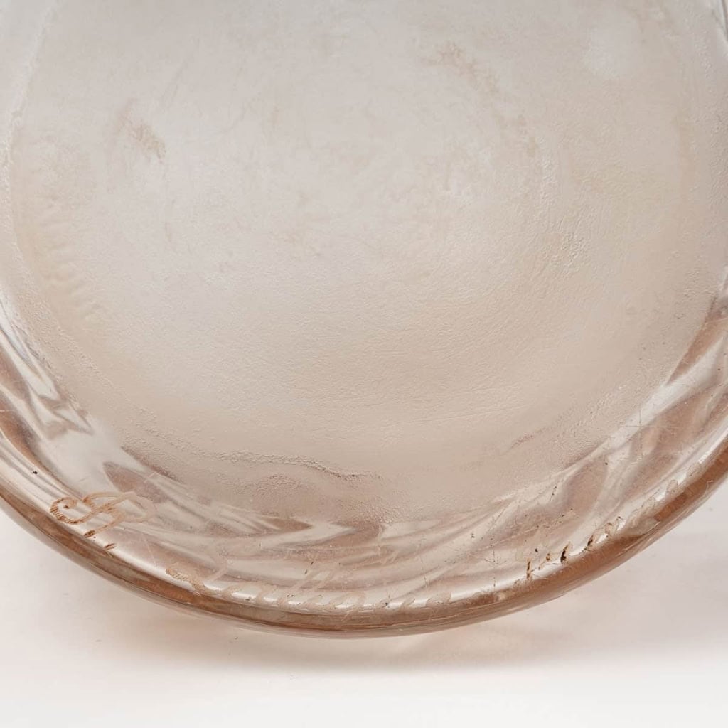Partie de Garniture de Toilette « Epines » verre blanc patiné sépia de René LALIQUE – 4 pièces | Biron Partie de Garniture de Toilette "Epines" verre blanc patiné sépia de René LALIQUE - 4 pièces