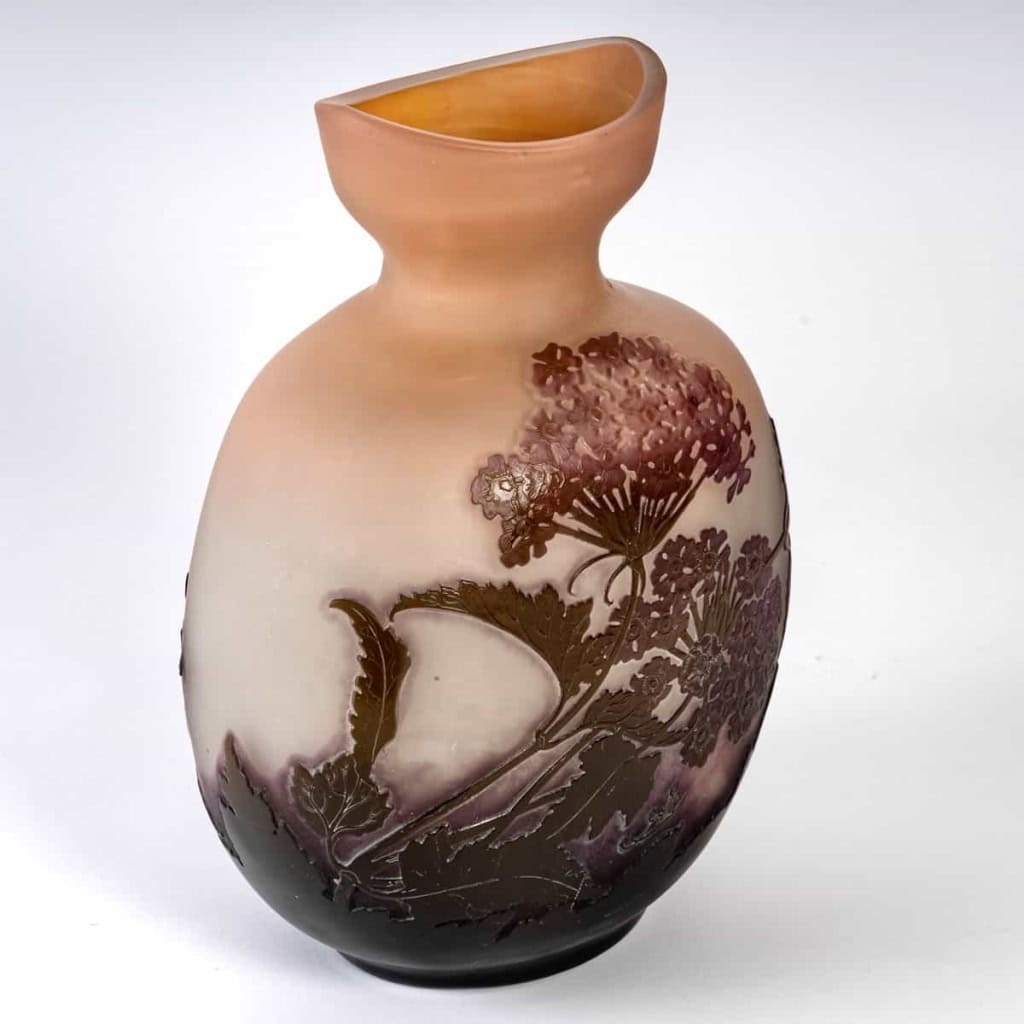 Vase Gourde « Verveine » verre multicouche dégagé à l’acide d’Emile Gallé | Biron Vase Gourde "Verveine" verre multicouche dégagé à l'acide d'Emile Gallé