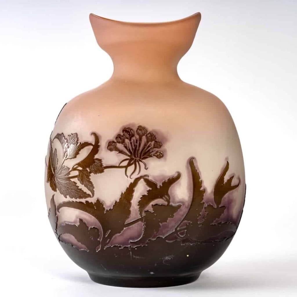 Vase Gourde « Verveine » verre multicouche dégagé à l’acide d’Emile Gallé | Biron Vase Gourde "Verveine" verre multicouche dégagé à l'acide d'Emile Gallé