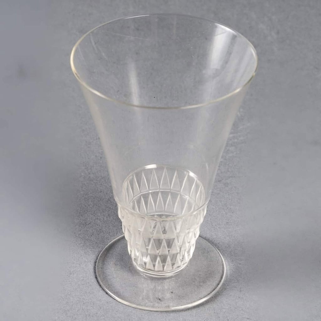 Service à Bordeaux « Bourgueil » verre blanc de René LALIQUE – 10 pièces | Biron Service à Bordeaux "Bourgueil" verre blanc de René LALIQUE - 10 pièces