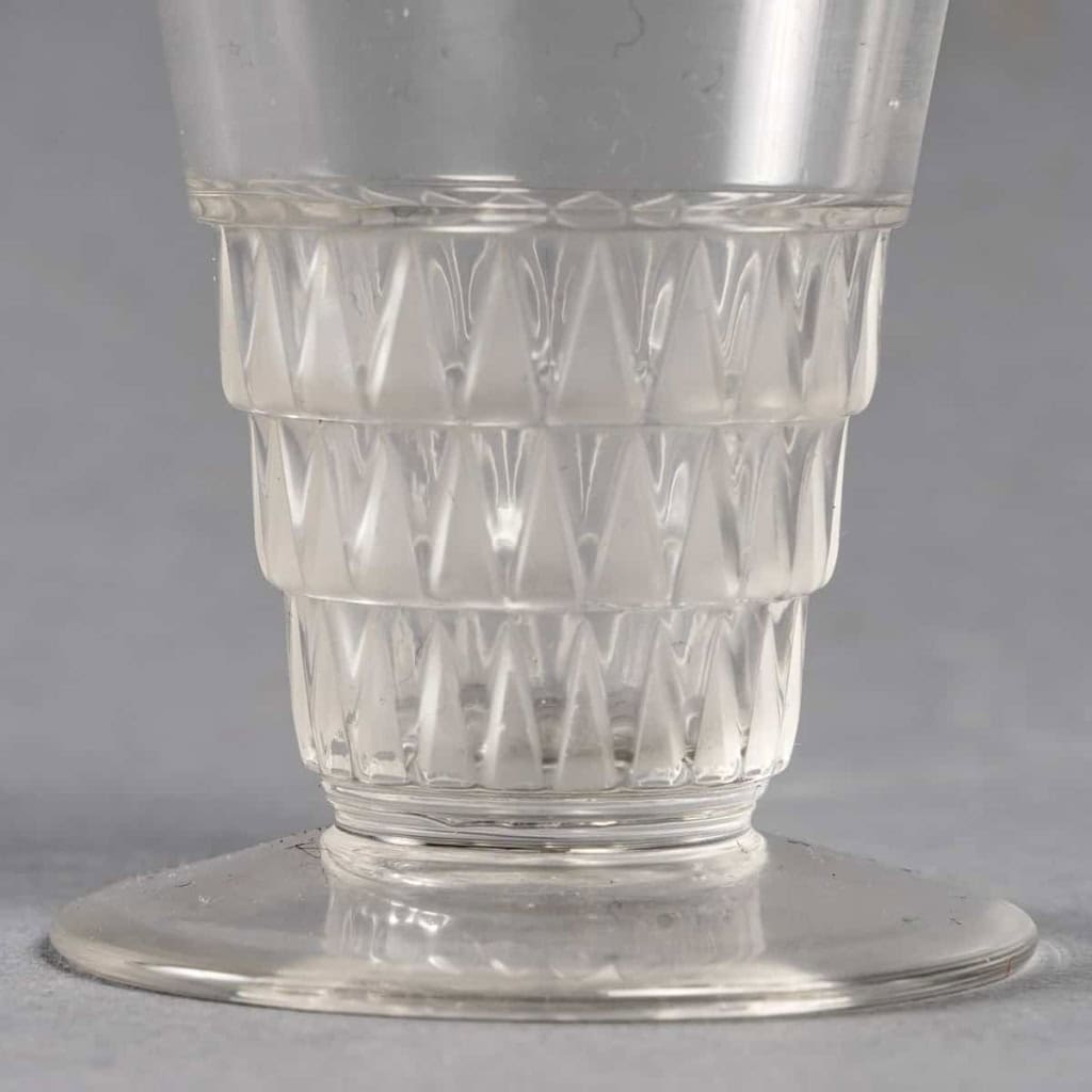 Service à Bordeaux « Bourgueil » verre blanc de René LALIQUE – 10 pièces | Biron Service à Bordeaux "Bourgueil" verre blanc de René LALIQUE - 10 pièces