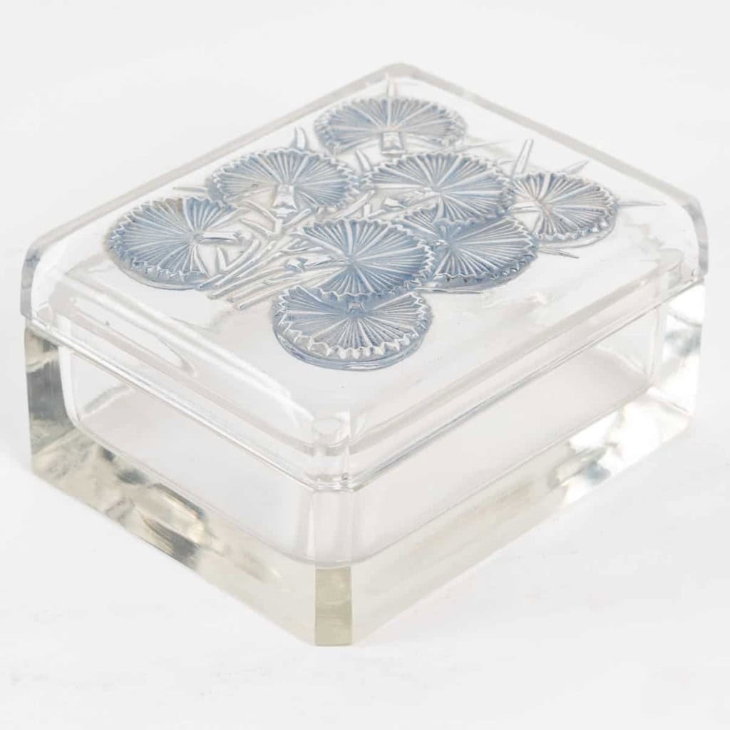 Boite « Bluets » verre blanc patiné bleu de René LALIQUE | Biron |||||||