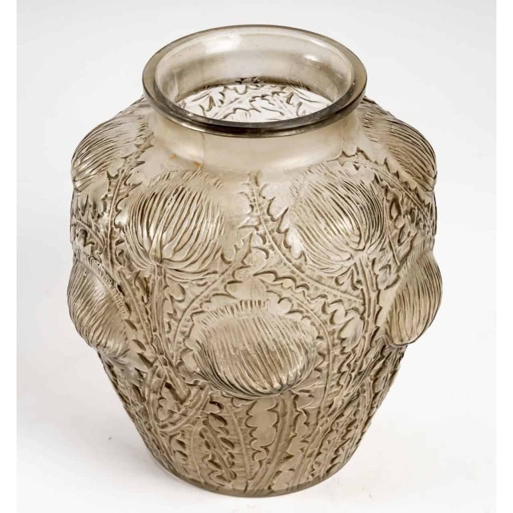 Vase « Domrémy » verre blanc patiné gris de René LALIQUE | Biron Vase "Domrémy" verre blanc patiné gris de René LALIQUE