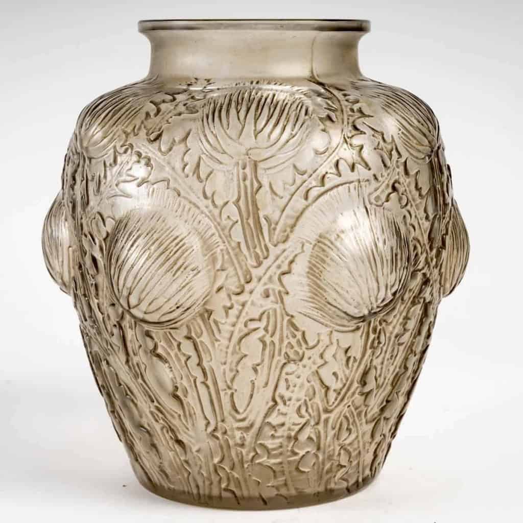 Vase « Domrémy » verre blanc patiné gris de René LALIQUE | Biron Vase "Domrémy" verre blanc patiné gris de René LALIQUE