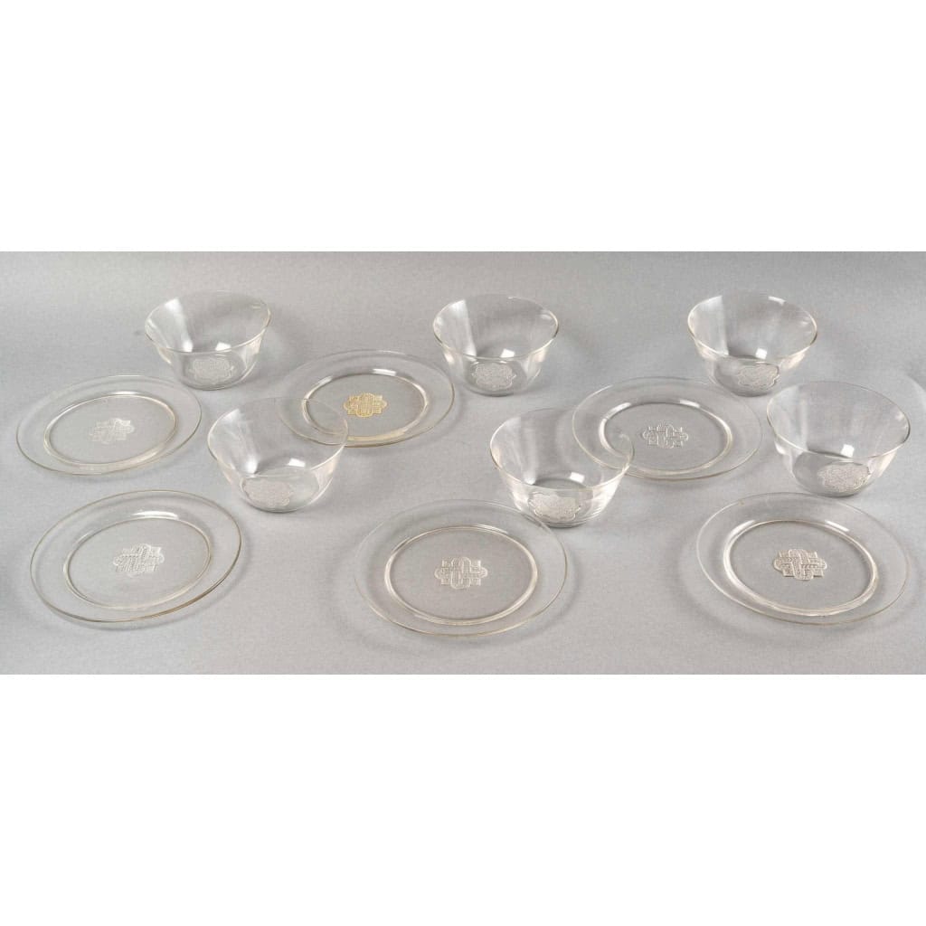 Service "Molsheim" verre blanc de René LALIQUE - 12 pièces